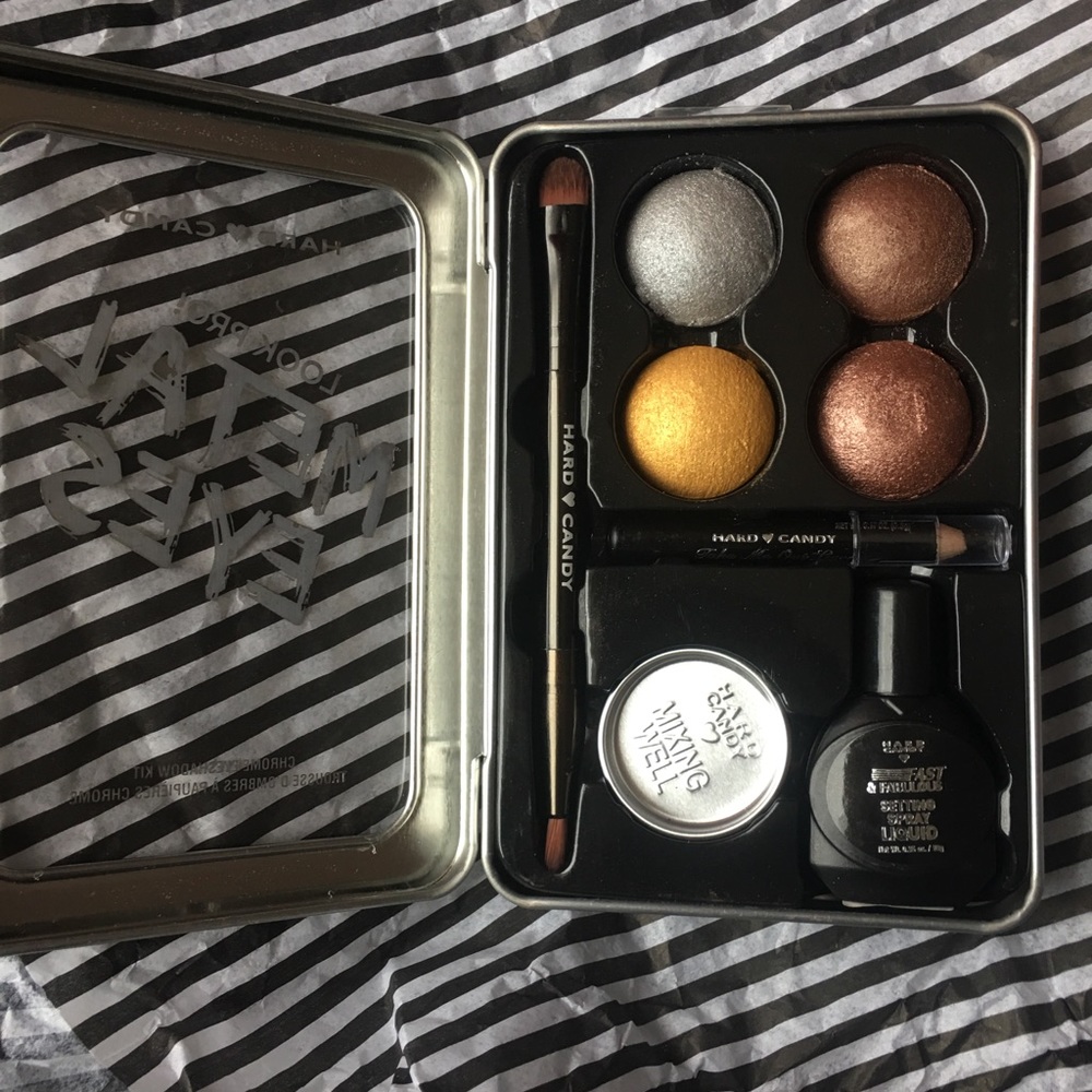 Hard candy makeup bundle - Picture 3 of 3